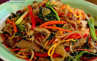 Hướng dẫn làm miến xào rau củ kiểu Hàn ngon mê ly