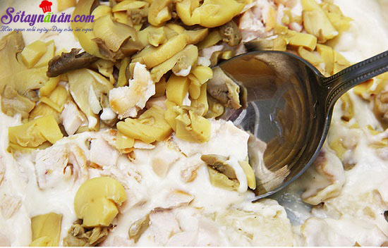 Hướng dẫn làm món chả gà nấm chiên giòn