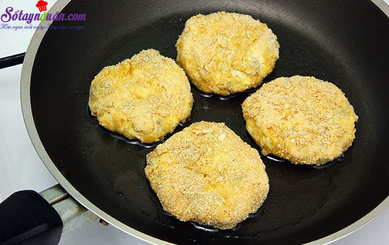 Hướng dẫn làm món chả gà nấm chiên giòn