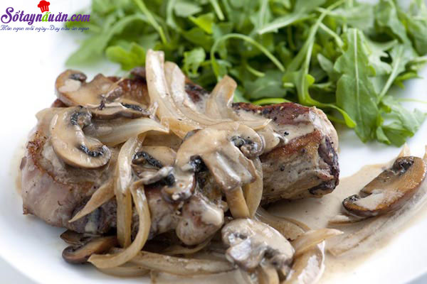 Hướng dẫn làm món sườn sốt kem nấm lạ miệng