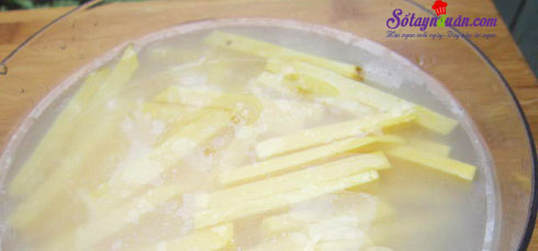 Hướng dẫn làm mứt khoai lang giòn dai đón Tết