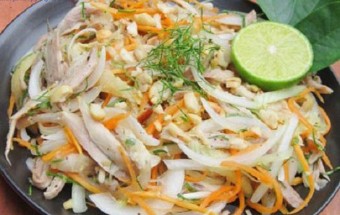 Hướng dẫn làm nộm gà hành tây thơm ngon bổ dưỡng