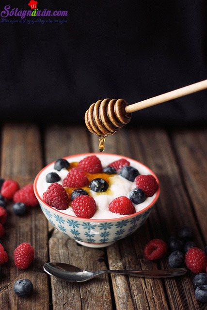 Hướng dẫn làm sữa chua sữa dừa tại nhà