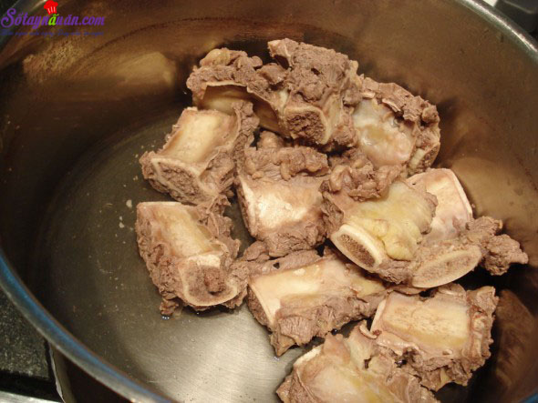 Hướng dẫn làm sườn bò om rau củ kiểu Hàn ngon mê ly