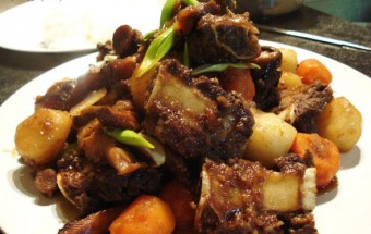 Hướng dẫn làm sườn bò om rau củ kiểu Hàn ngon mê ly