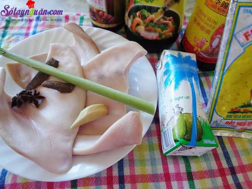 Hướng dẫn làm tai heo ngũ vị cuộn giòn ngon tuyệt hảo