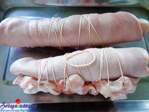 Hướng dẫn làm tai heo ngũ vị cuộn giòn ngon tuyệt hảo