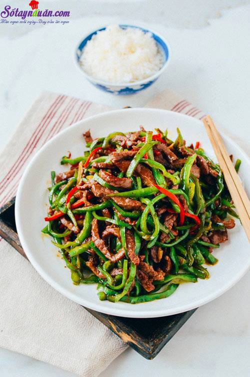 Hướng dẫn làm thịt bò xào ớt ngon đến miếng cuối cùng