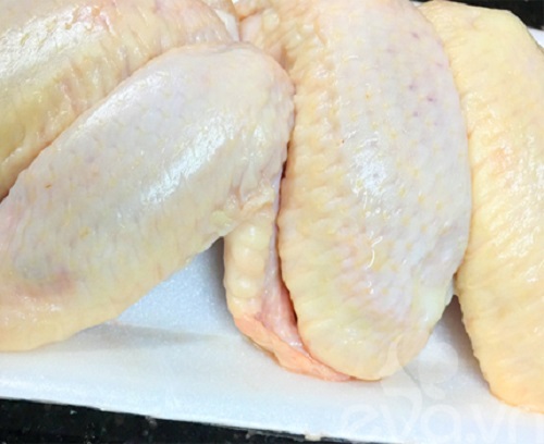 Hướng dẫn làm xúc xích heo tại nhà ngon ngất ngây, không chất bảo quản lại an toàn tuyệt đối