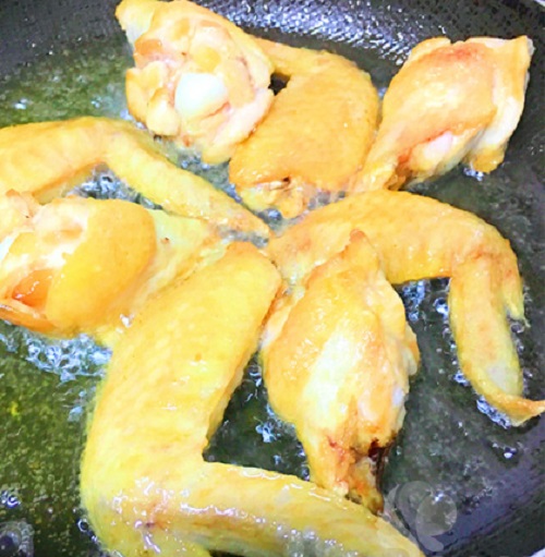 Hướng dẫn làm xúc xích heo tại nhà ngon ngất ngây, không chất bảo quản lại an toàn tuyệt đối