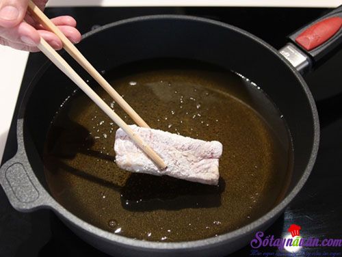 Hướng dẫn món sườn chiên tỏi tẩm bột giòn ngon ngất ngây