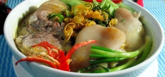 Hướng dẫn nấu bún chân giò ngon cho bữa sáng