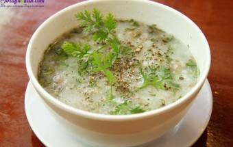 Hướng dẫn nấu cháo thịt bò giá đỗ cho trẻ ăn dặm