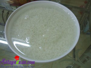 Hướng dẫn nấu cháo tôm bí đỏ ngon tuyệt cho bé