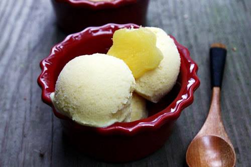 Hướng dẫn tự làm Kem Dứa tại nhà thơm ngon miễn chê