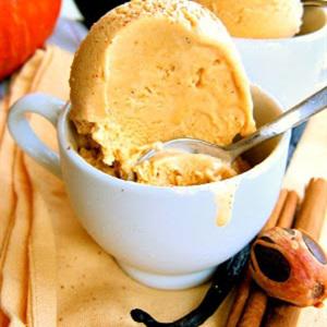 Cách làm kem bí đỏ hương quế