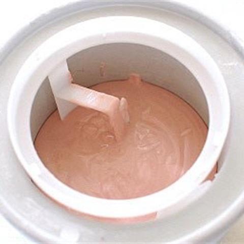 Cách làm kem cherry ngọt ngào