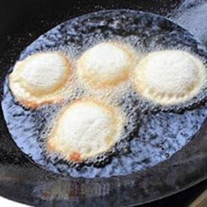 Cách làm kem chiên bánh sandwich