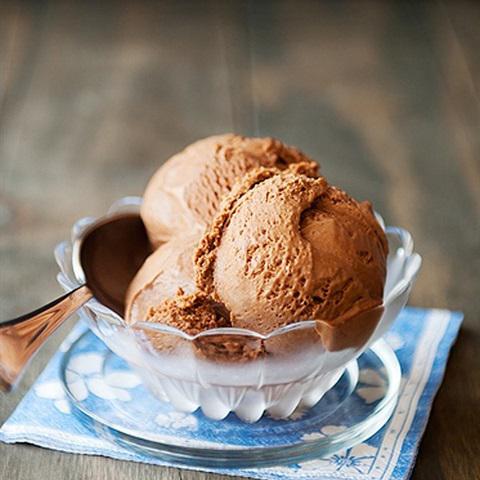 Cách làm kem chocolate vị caramel