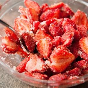 Cách làm kem dâu sữa chua