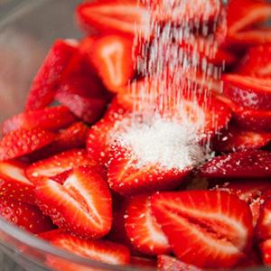 Cách làm kem dâu sữa