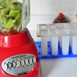 Cách làm kem dâu tây kiwi
