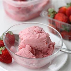 Cách làm kem dâu tây sữa tươi