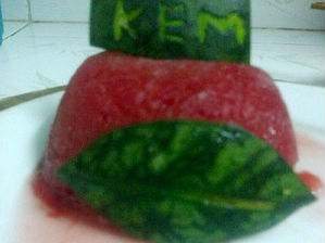 Kem dưa hấu dâu tây