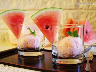 Kem dưa hấu sữa chua