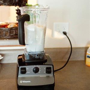 Cách làm kem dừa mix trái cây