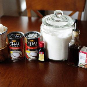 Cách làm kem dừa mix trái cây