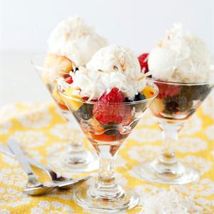 Cách làm kem dừa mix trái cây