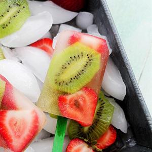 Cách làm kem kiwi dâu tây