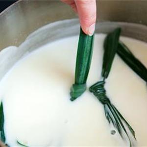 Cách làm kem lá dứa