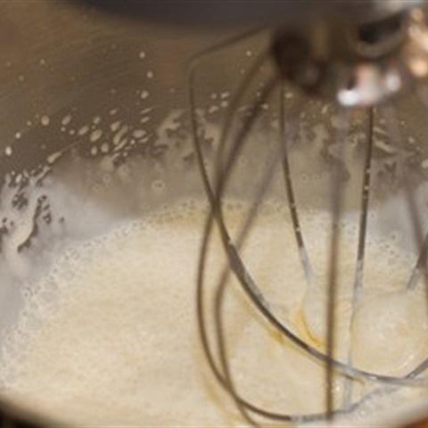 Cách làm kem mè đen