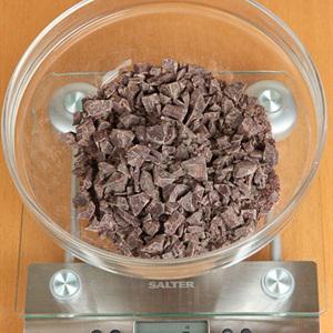 Cách làm kem ốc quế phủ chocolate