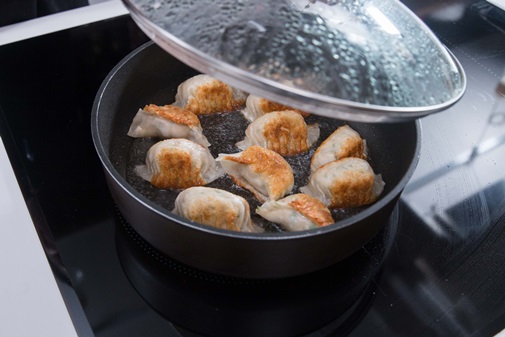 Kem que đào mâm xôi cho ngày hè nắng nóng oi bức