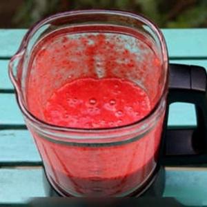 Cách làm kem que dâu