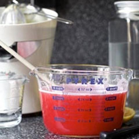 Cách làm kem que phúc bồn tử