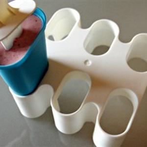 Cách làm kem que sữa chua dâu tây