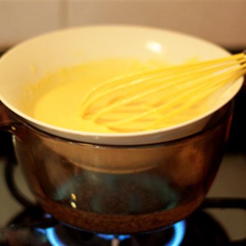 Cách làm kem Semifreddo dâu tây