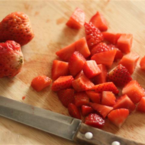 Cách làm kem Semifreddo dâu tây