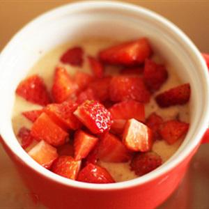 Cách làm kem Semifreddo dâu tây