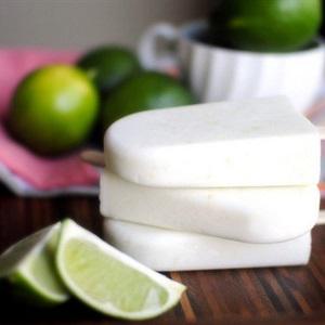 Cách làm kem sữa chua chanh dừa