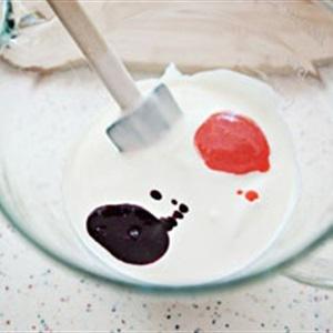 Cách làm kem sữa chua dâu tây