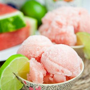 Cách làm kem sữa chua dưa hấu