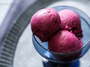 Kem sữa chua việt quất