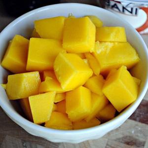 Cách làm kem sữa chua xoài