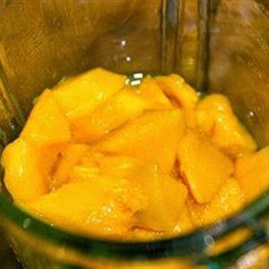 Cách làm kem sữa chua xoài