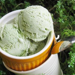 Cách làm kem trà xanh tươi